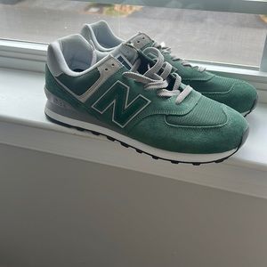 Men's New Balance Classic 574.  Never Worn